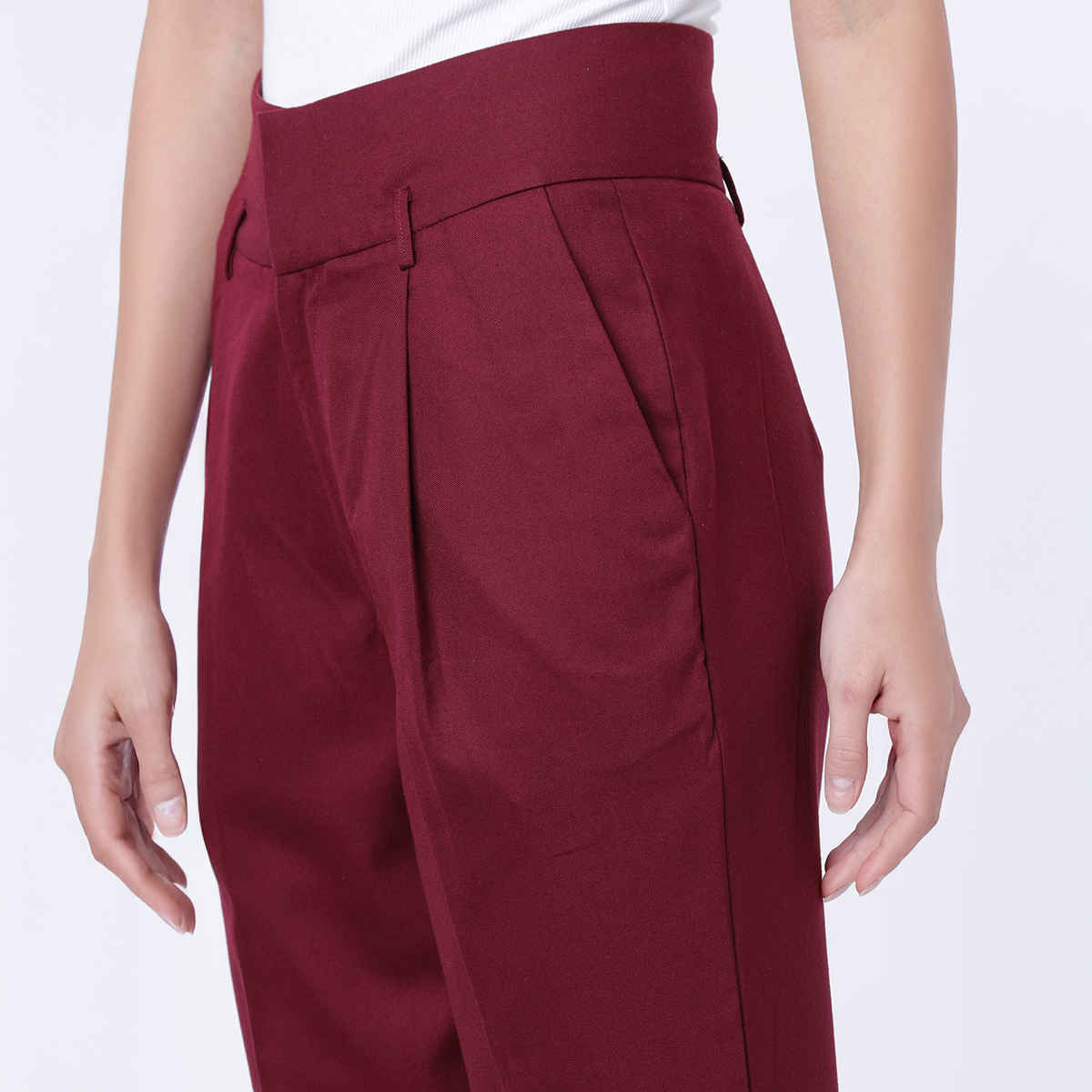 Tokyo Talkies Women's Highwaist Slim Trouser| Burgundy - 32