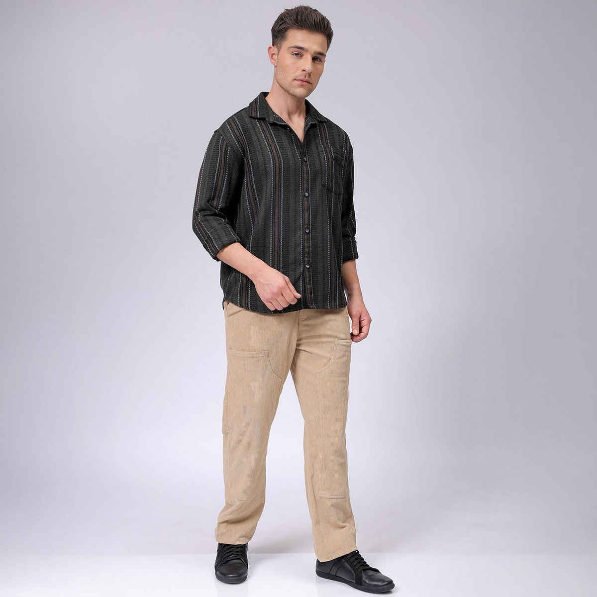 The Indian Garage Co Men's Relaxed Fit Striped Resort Shirt | Black - L