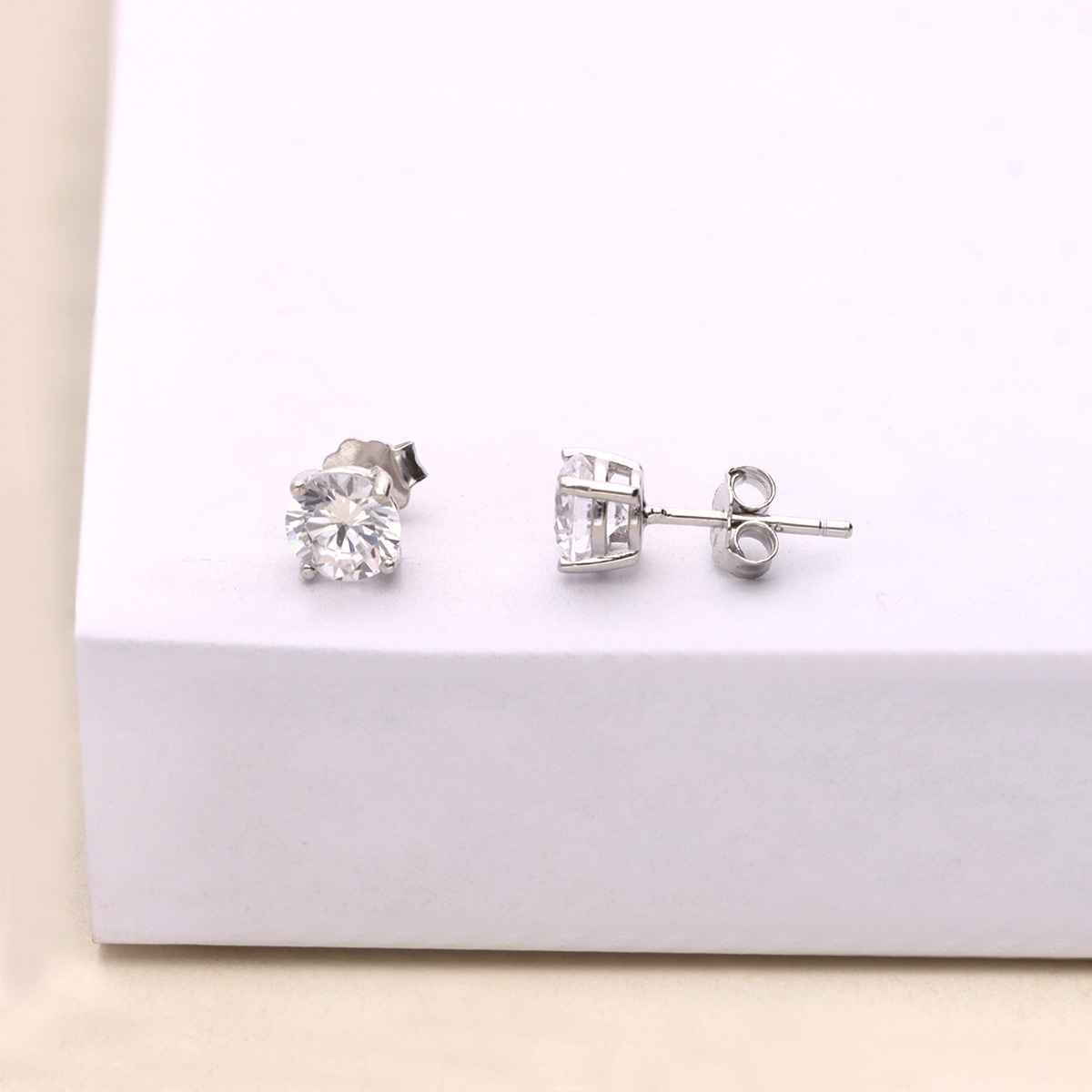 Kai Jewel Silver Classic Solitaire Stud Earrings