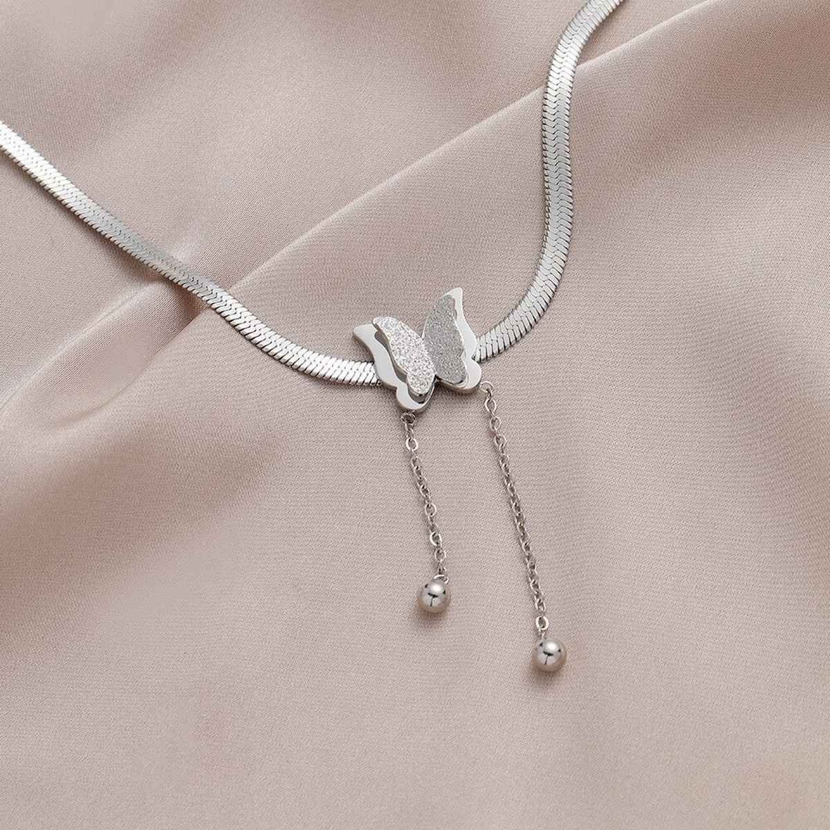 Fashion Frill Women's Butterfly Pendant Chain Silver Onesize