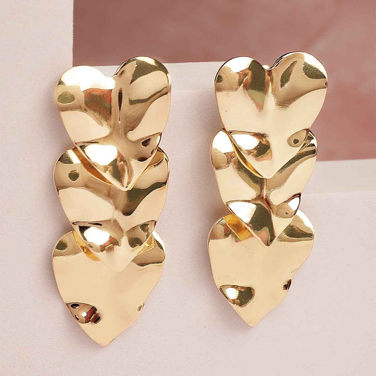 Karatcart Women's Dangle Earrings Gold One Size | 33038787