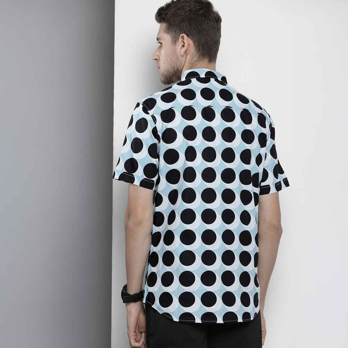 The Indian Garage Co Men's Regular Fit Geometric Print Casual Half Sleeve Shirt | Blue - L