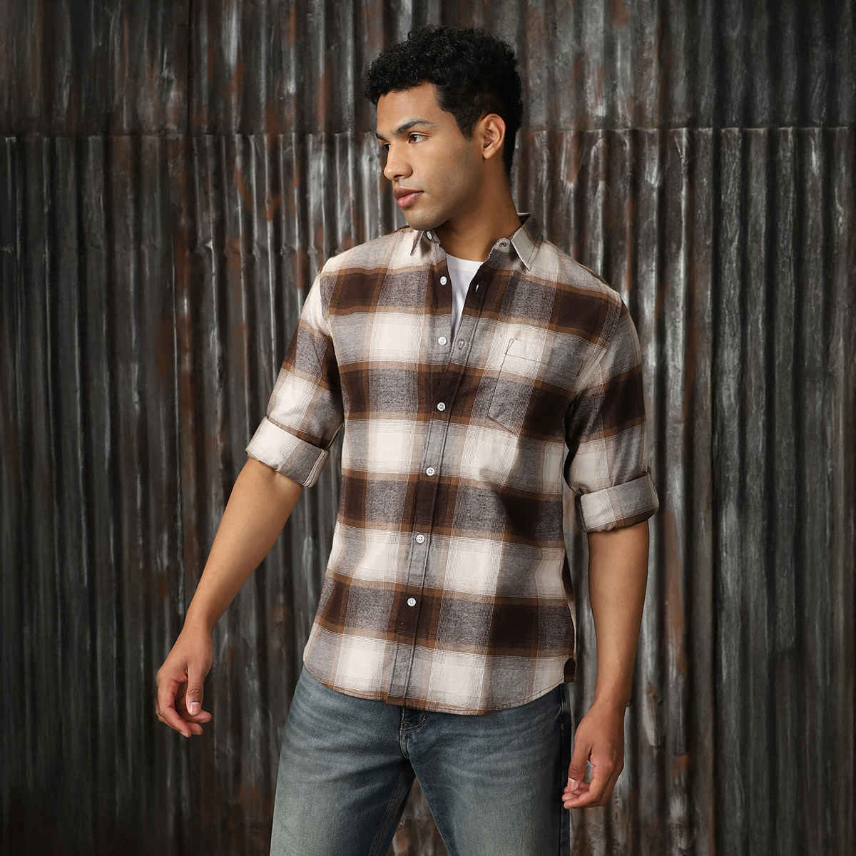 High Star Men Classic Spread Collar Checked Cotton Casual Brown Shirt (Size-40)