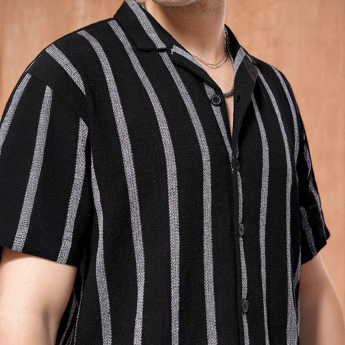 The Indian Garage Co Men's Relaxed Fit Striped Resort Half Sleeve Shirt | Black - M