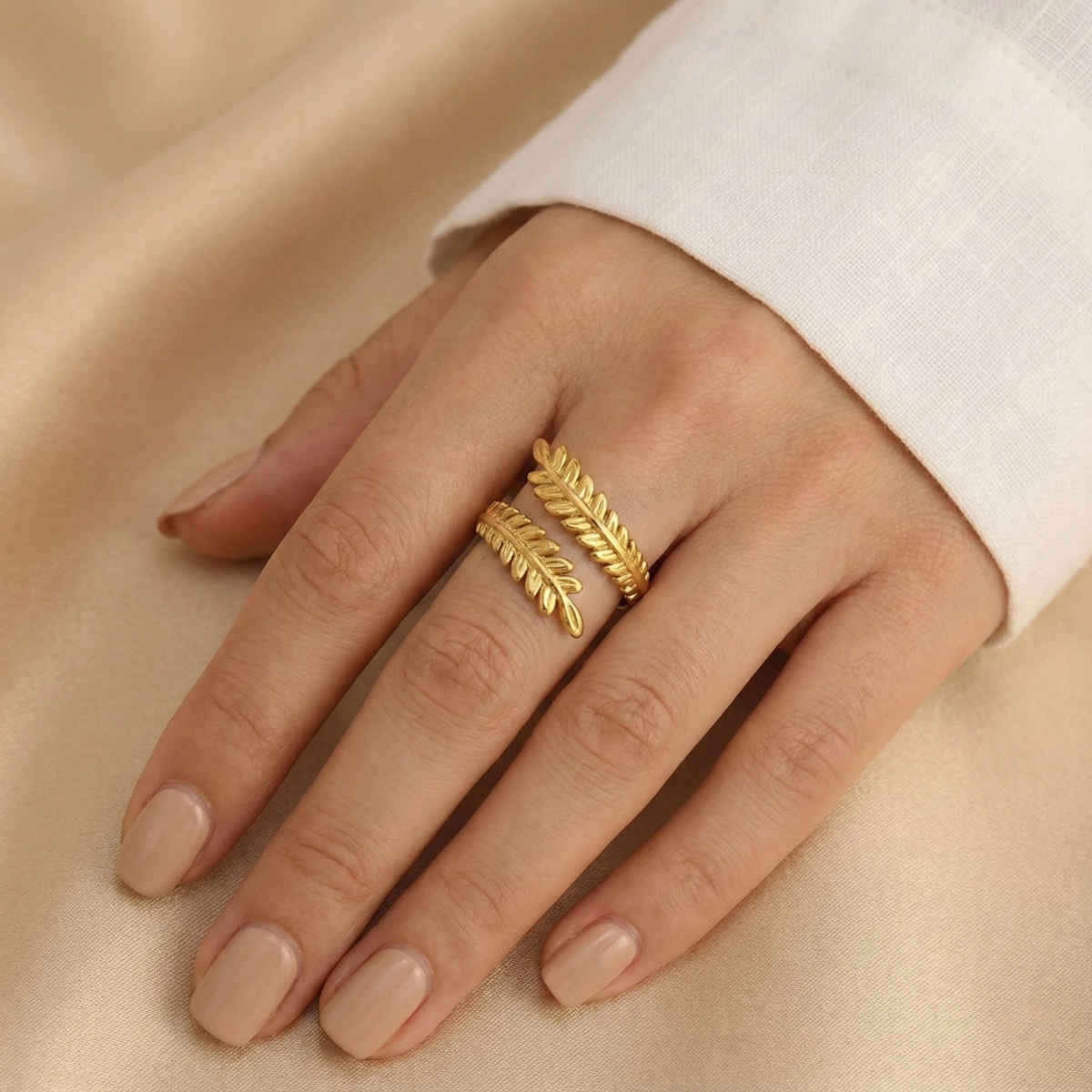 LabelShe Gold-Plated Stainless Steel Contemporary Adjustable Ring | LS-RNG-72210