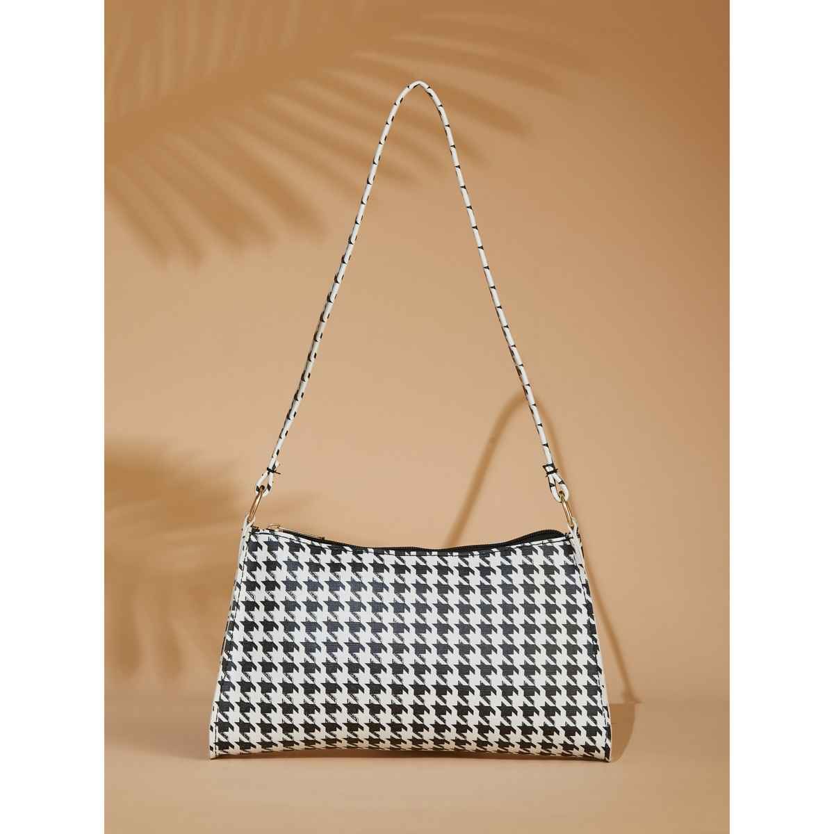 Fargo Women's Premium Sling Bag | Black