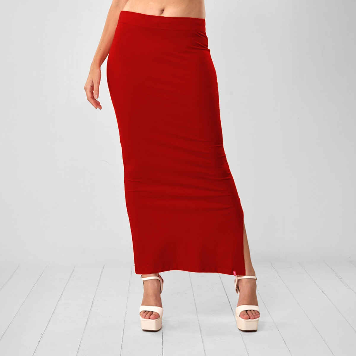 Lyra Women's Saree Shaper | Red - Free Size