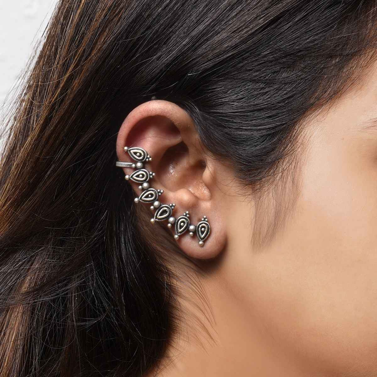 Teejh Miraan Silver Oxidised Earcuff