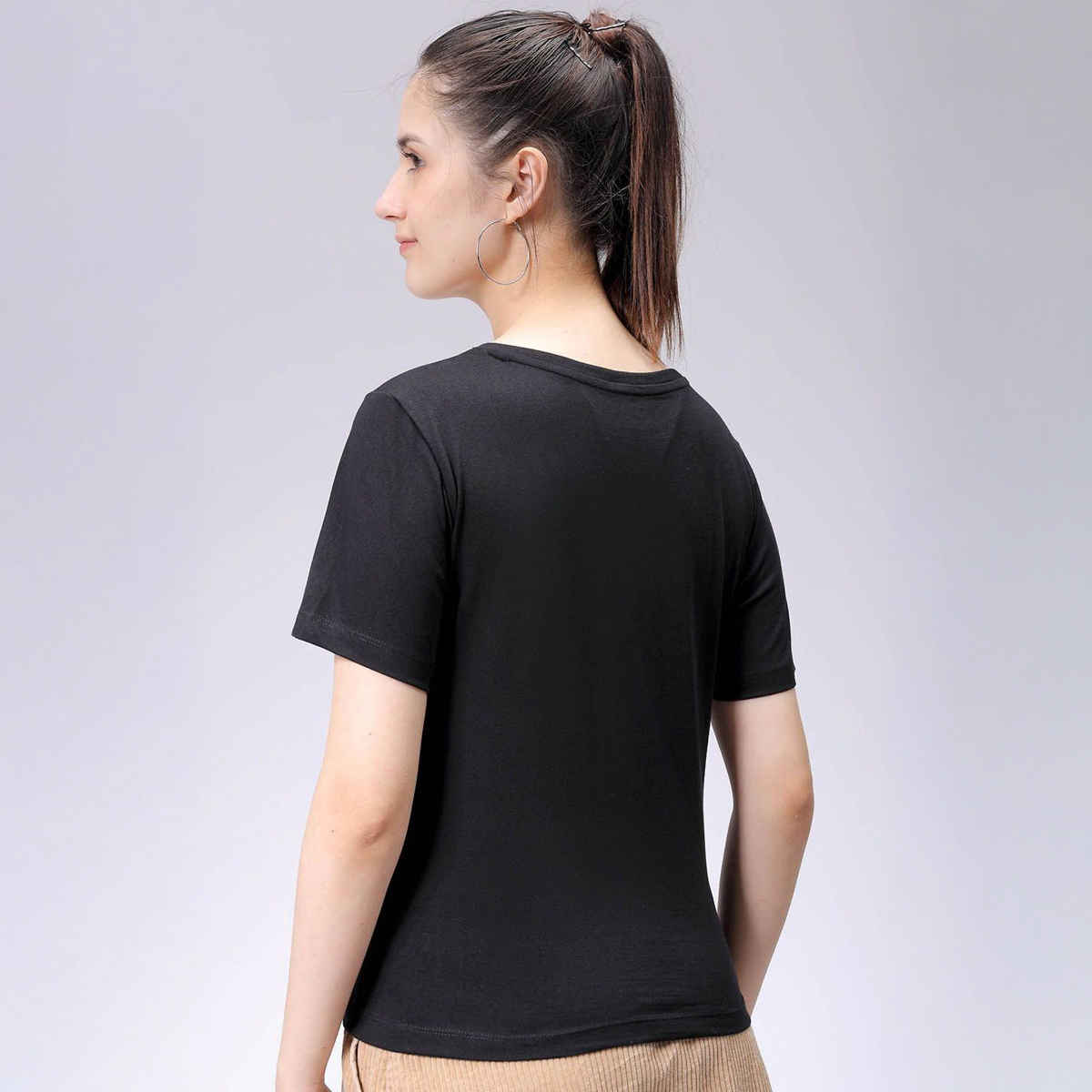 Freehand Women's Regular Solid Casual V-Neck T-shirt | 0424-Zfhvntee2-04 | Black - XL