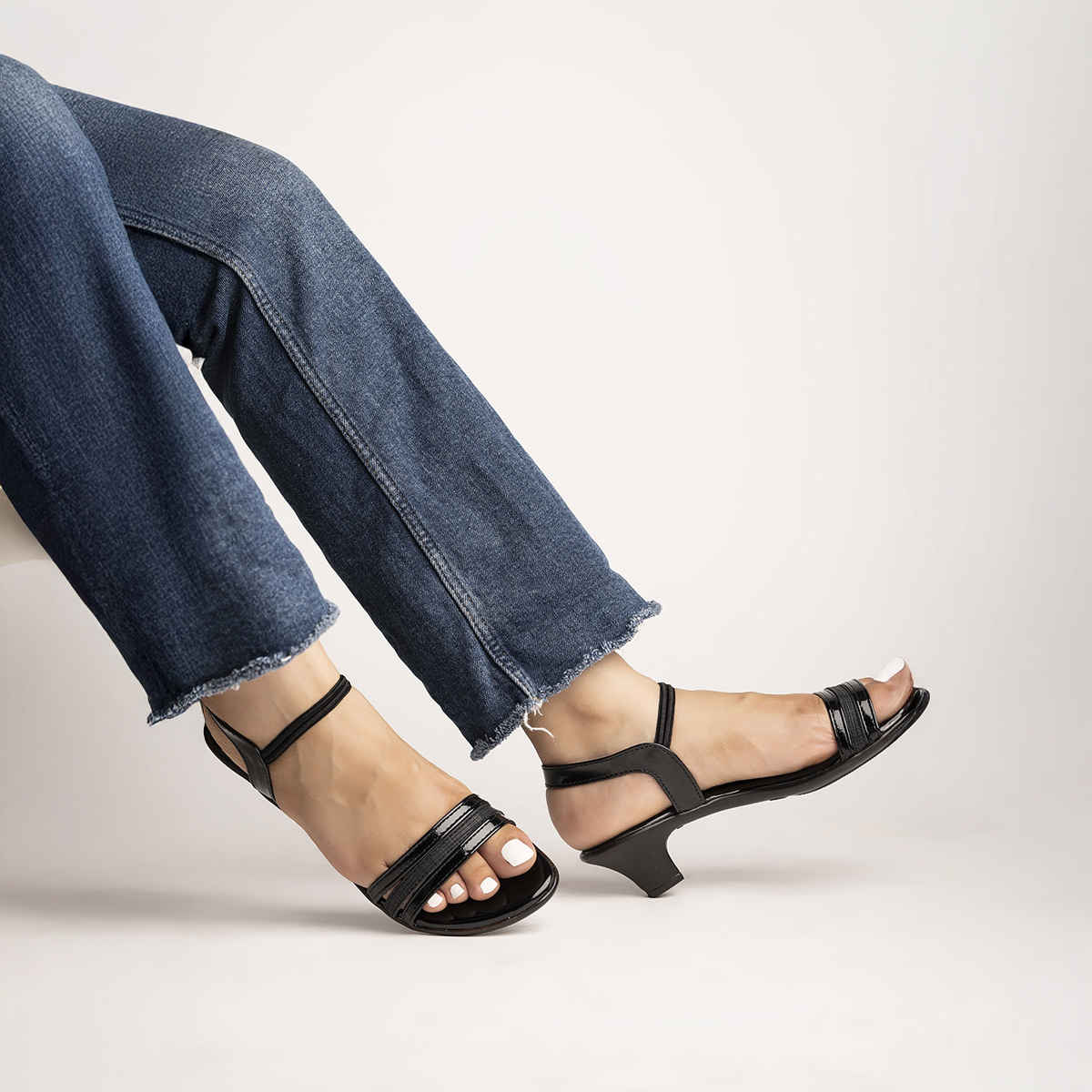 Shoetopia Women s Black Kitten Heels | UK7