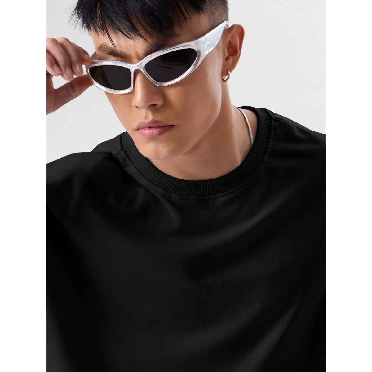 The Souled Store Men's Solids Oversized T-shirt | Black - L
