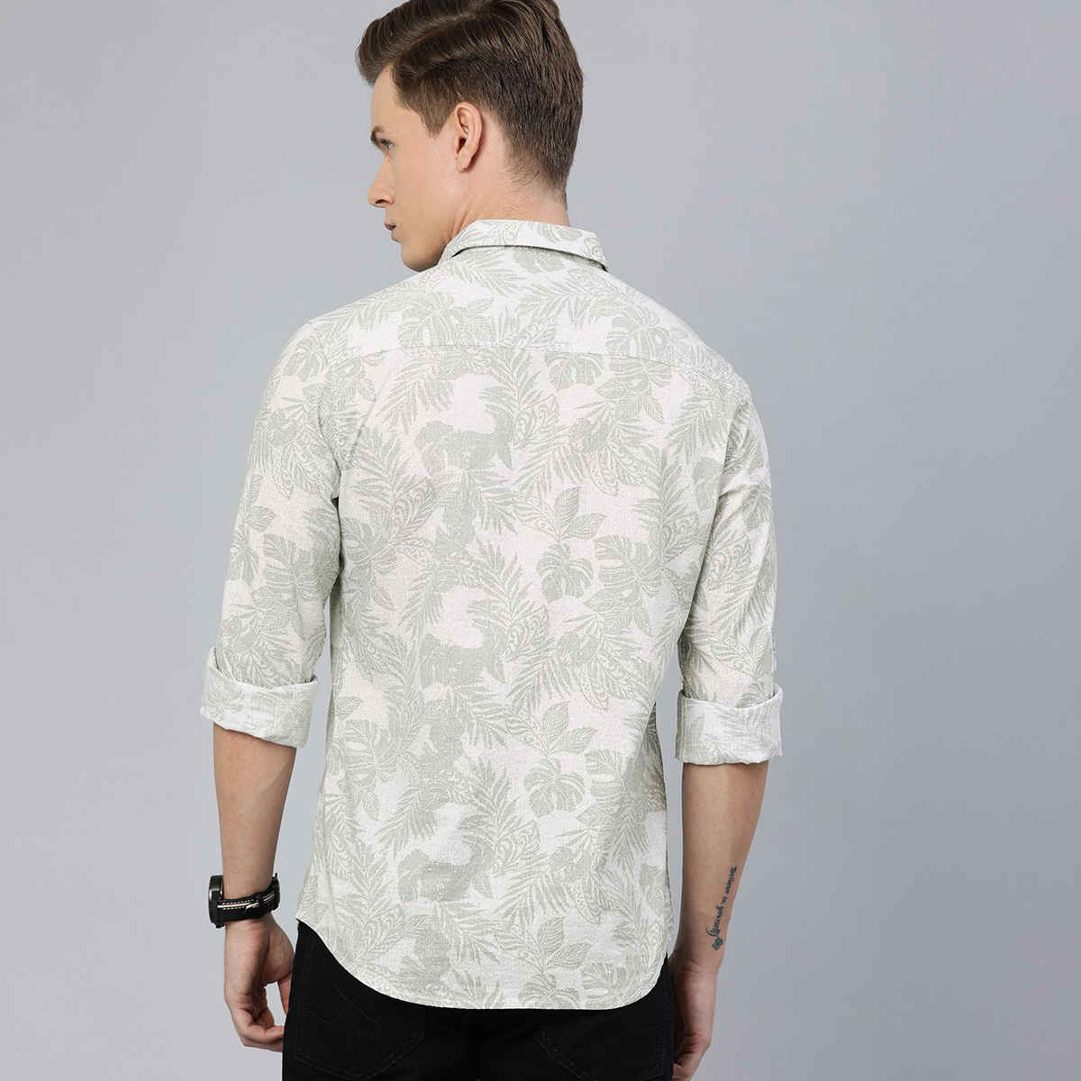 The Indian Garage Co Men's Slim Fit Tropical Casual Shirt | Grey - M