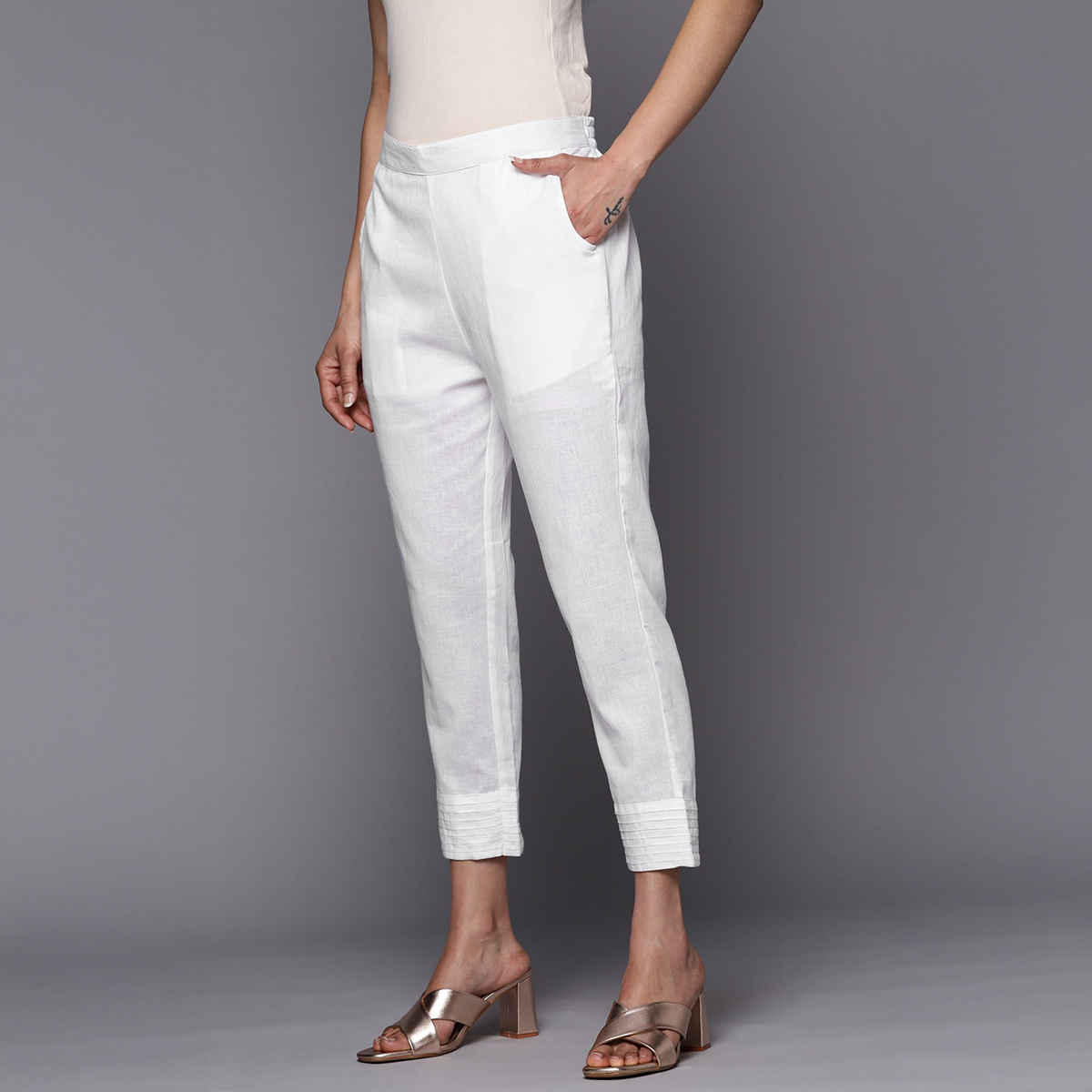 Libas Women White Cotton Solid Trousers With Both Side Pockets - Pl1404M