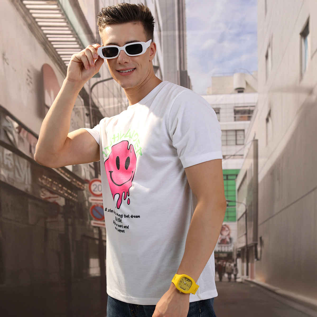 Highlander Men's Graphic Printed Slim Fit T-Shirt | White - M