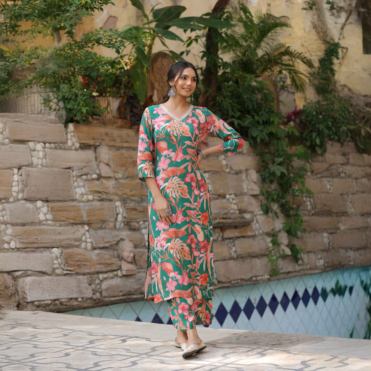 GoSriKi Women's Rayon Blend Straight Printed Kurta with Palazzo | CHINKI | Green - S