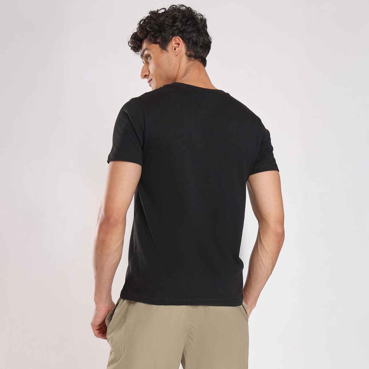 Nobero Men's Plain Classic Fit T-shirt | Black - S