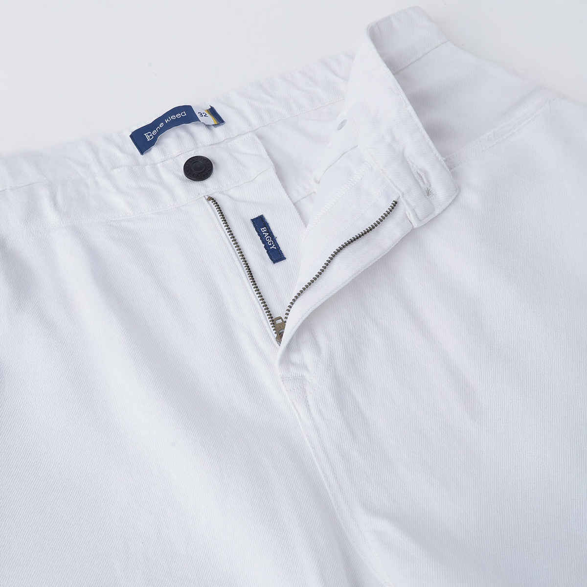 Bene Kleed Men's Baggy Fit Jeans | White 32