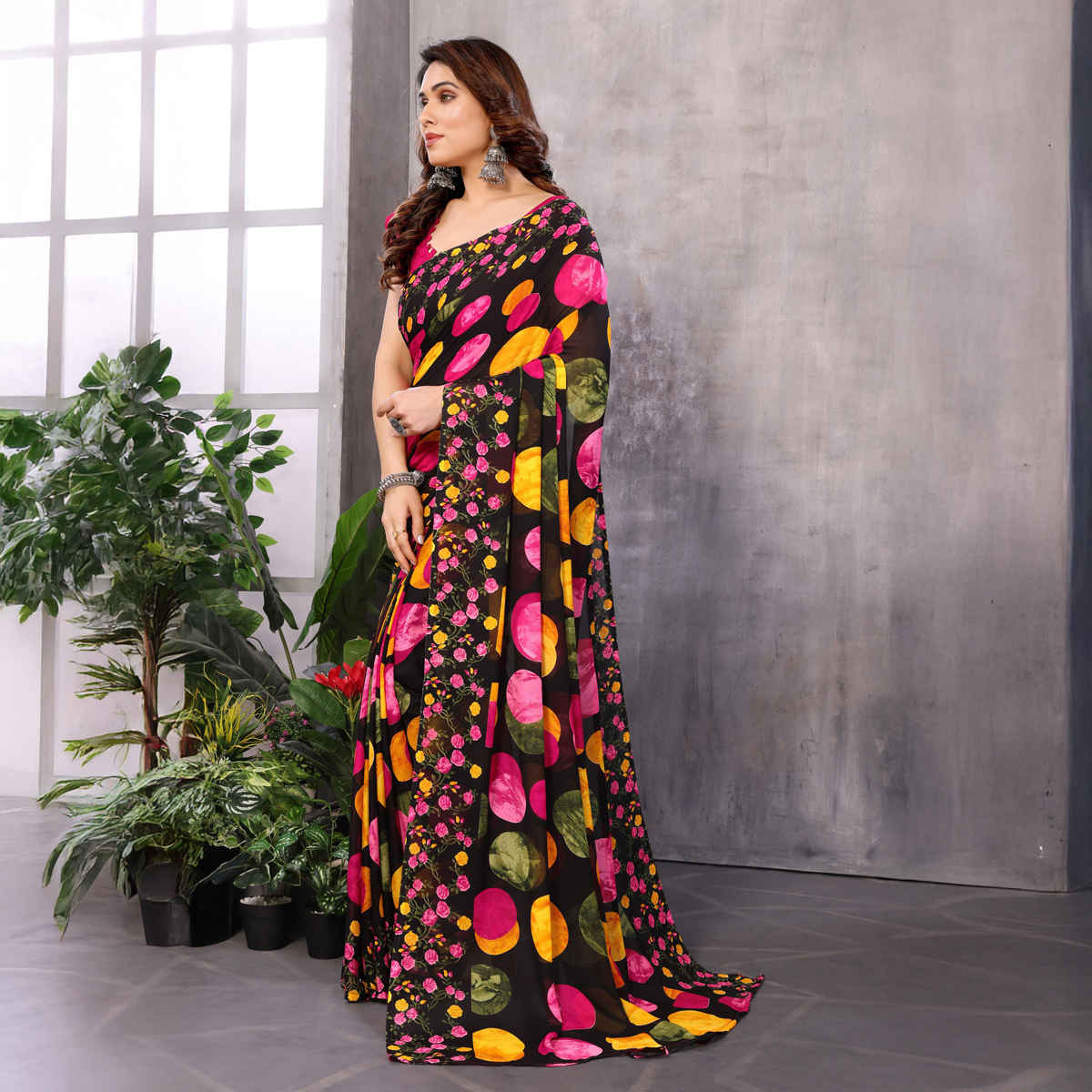 TTH Saree Women's Bollywood Georgette Saree | Black Coin Pink