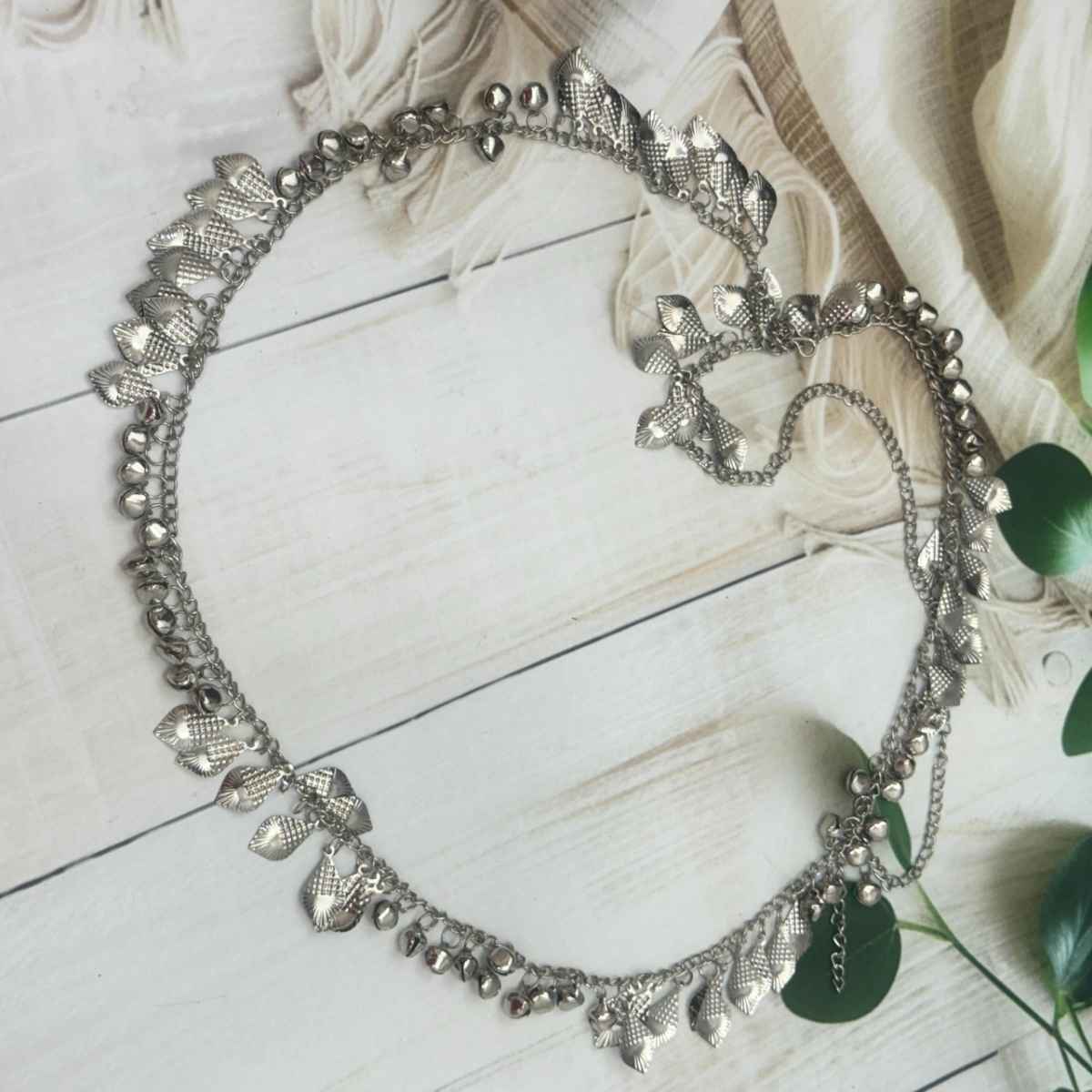 The Opal Factory Silver Oxidised Leaf Ghungroo Kamarband