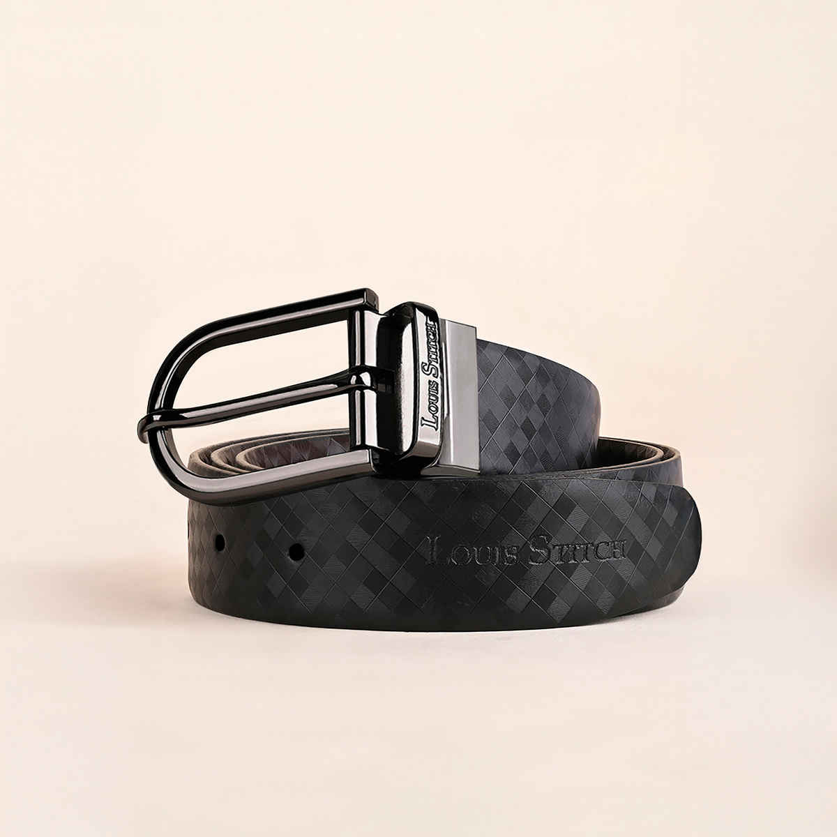 Louis Stitch Men's Textured Genuine Leather Reversible Belt | Black and Brown - 34 Inches