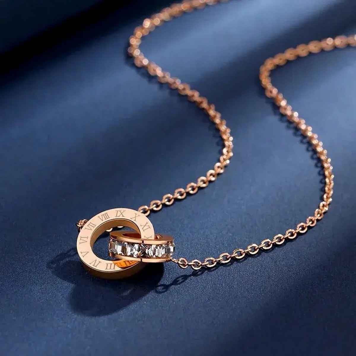 Fashion Frill Women's Interlocking Rings Pendant Chain Gold Onesize