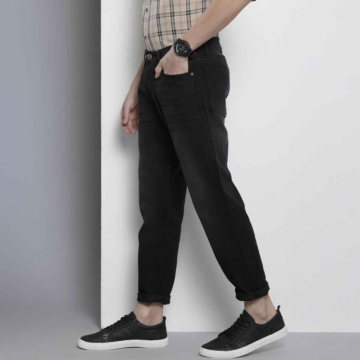 The Indian Garage Co Men's G-131 Dad Fit Solid Casual Jeans | Black | 32