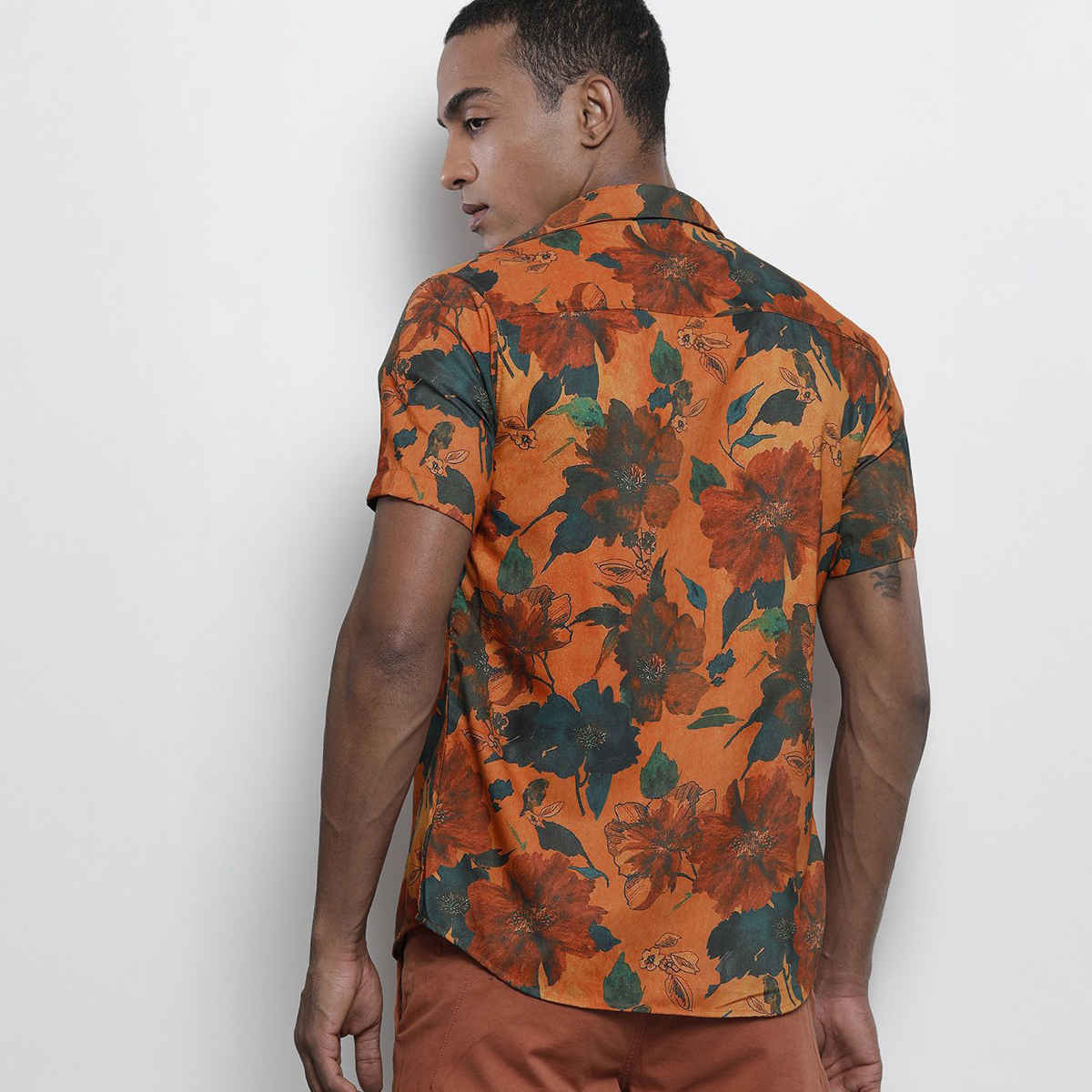 The Indian Garage Co Men's Slim Fit Floral Print Resort Half Sleeve Shirt | Orange - M