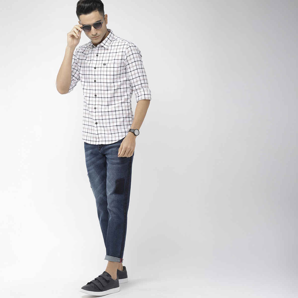 The Indian Garage Co Men's Slim Fit Checkered Casual Shirt | White - L