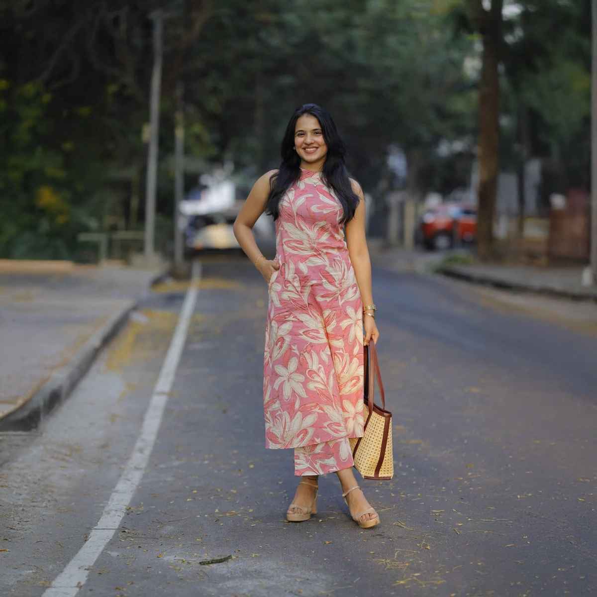 GoSriKi Women's Rayon Blend Straight Printed Kurta with Pant | Pink - L