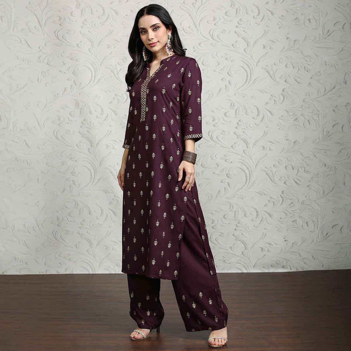 Vishudh Women's Printed Viscose Straight Kurta With Cropped Palazzo | VNK3008039 | Fig - L