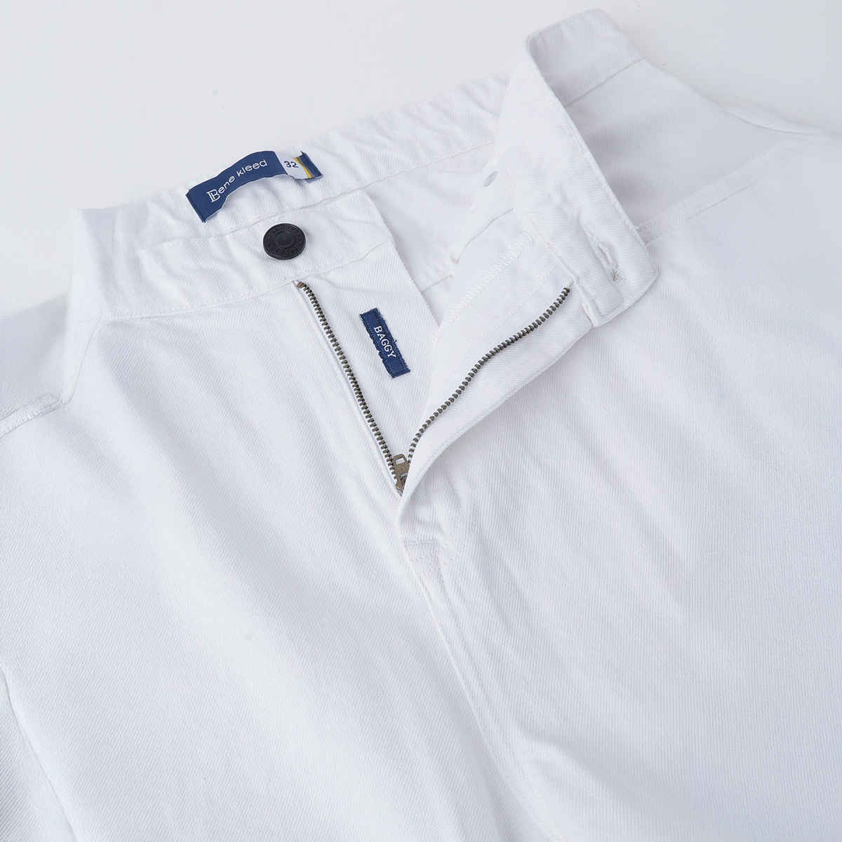 Bene Kleed Men's Baggy Fit Jeans | White 30