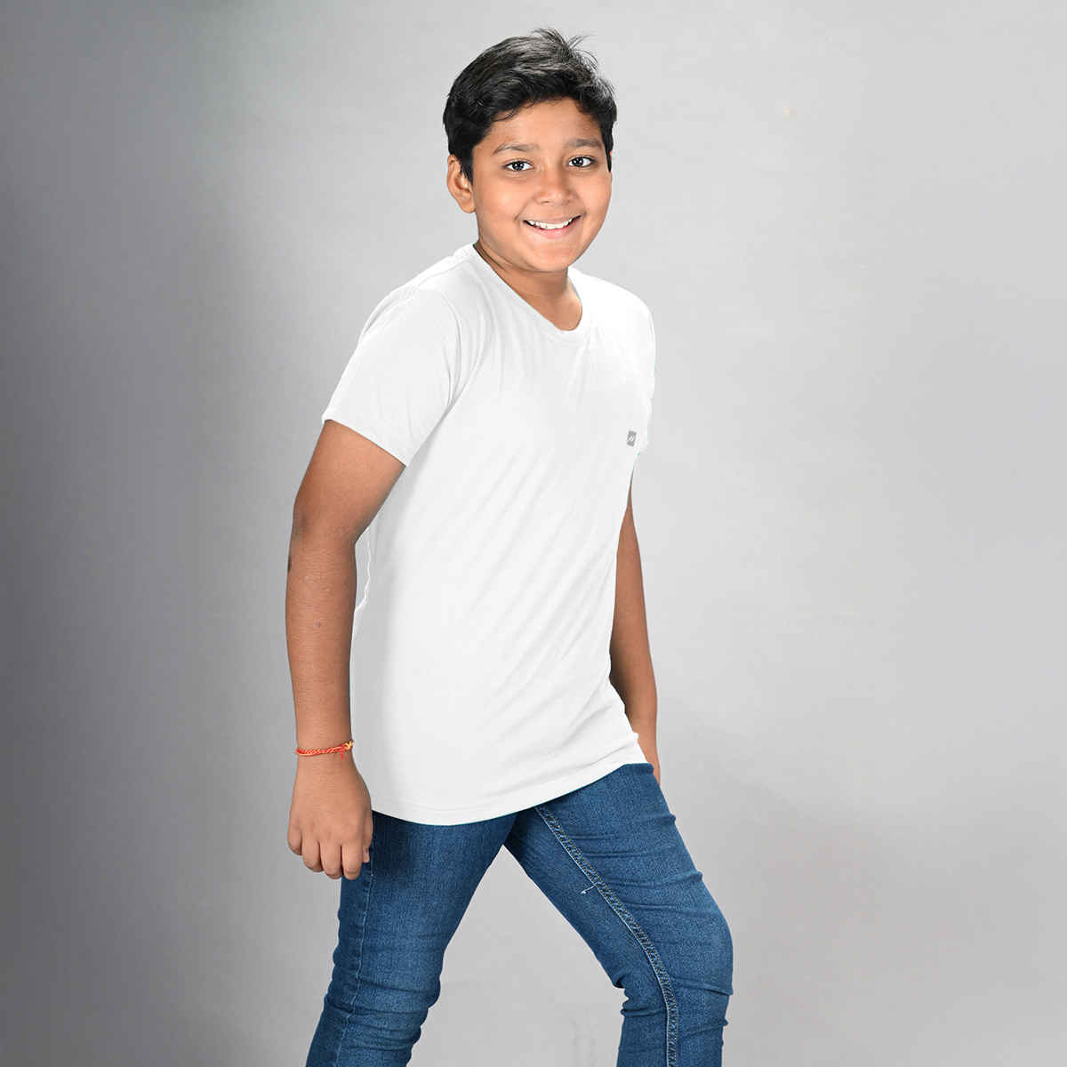 Lux Nitro Kids Round Neck T-shirt | White - M