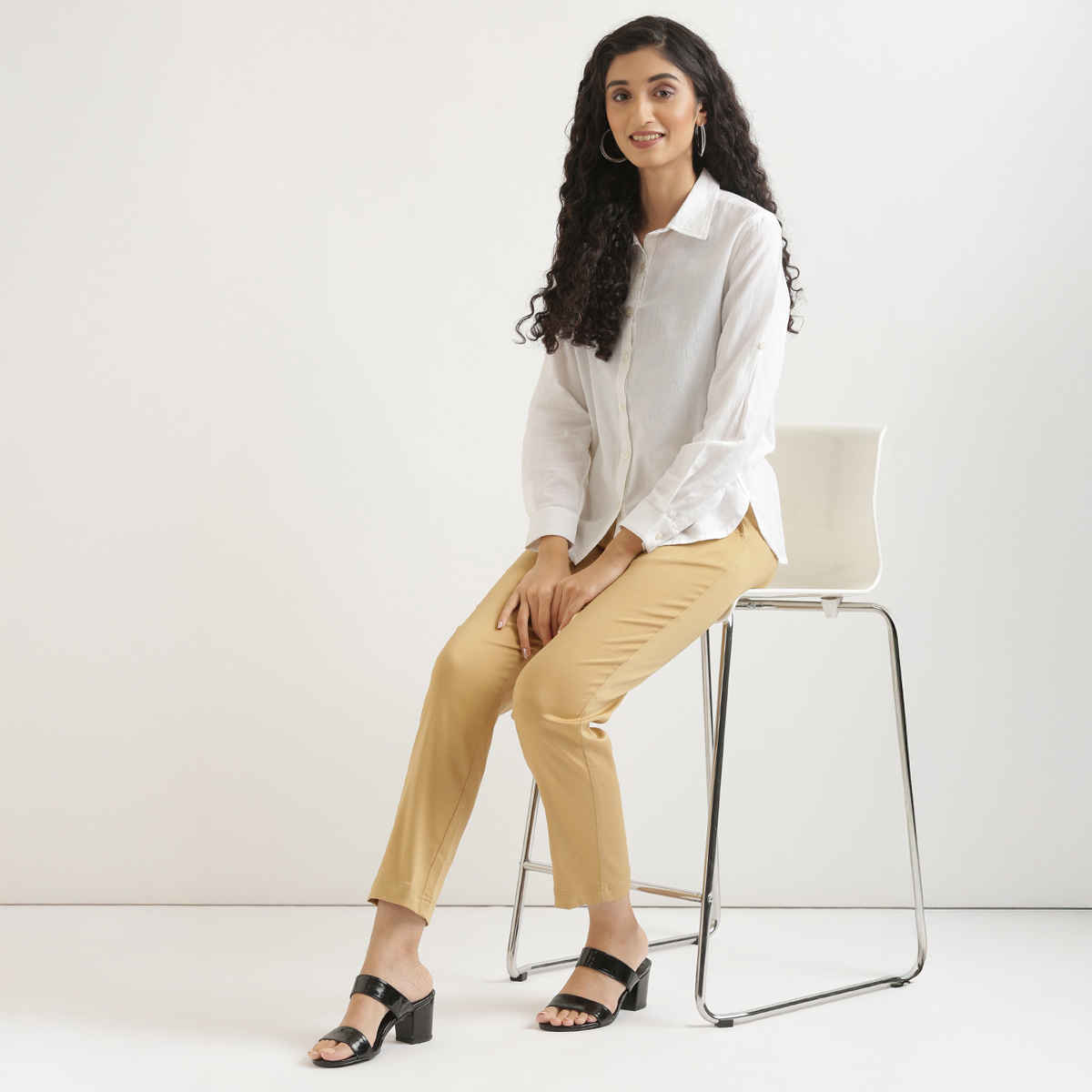 Saadaa Airy Solid Linen Women's Shirt | White | M