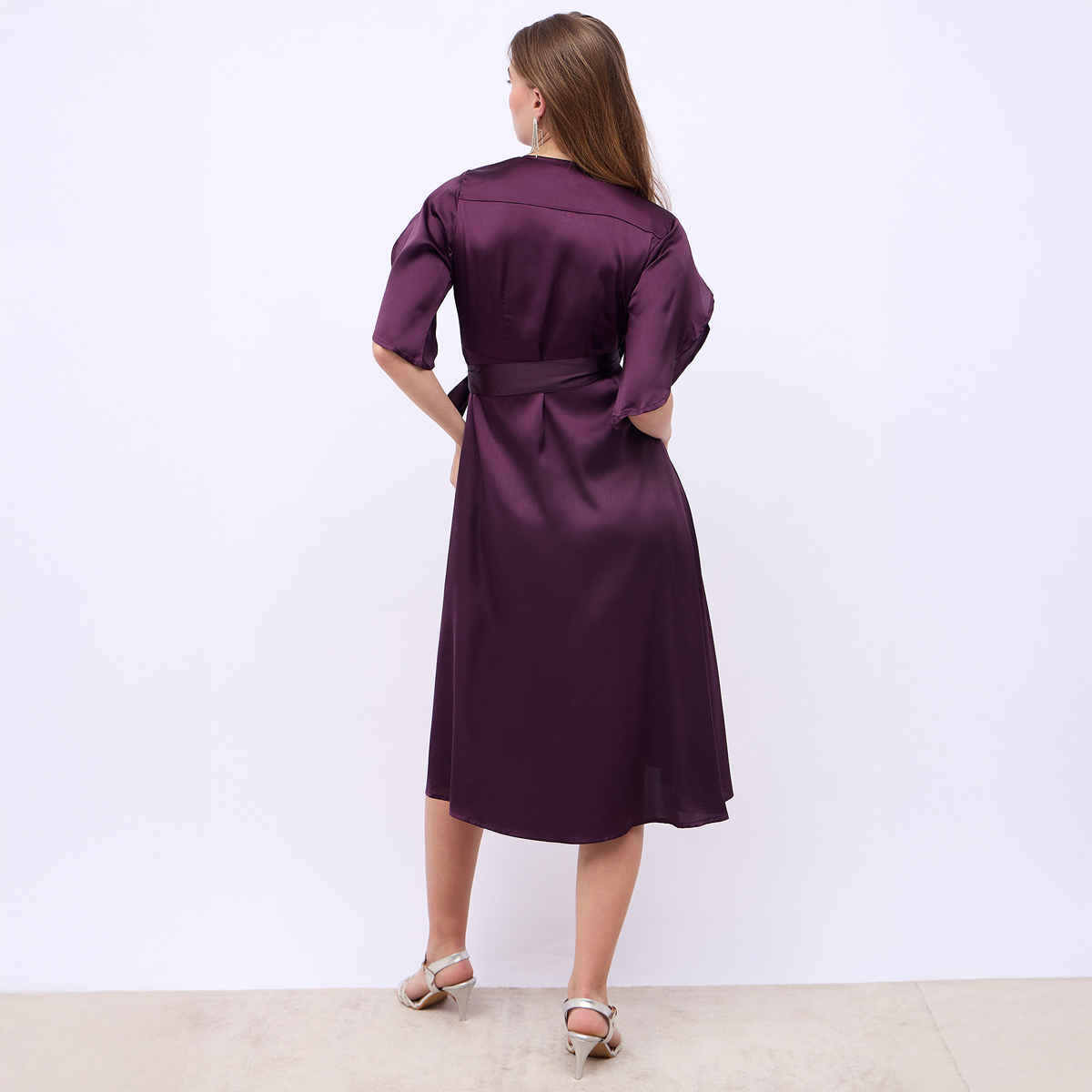 Styli Women's Casual Wear V-Neck Solid Short Sleeves Wrap Midi Dress | Wine - M