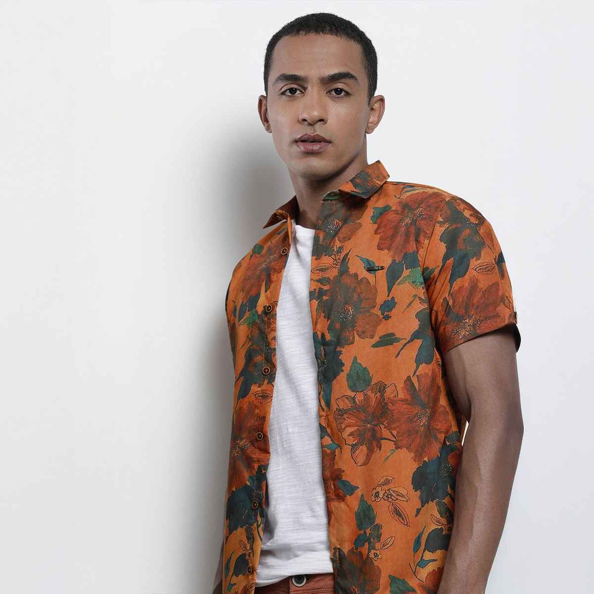 The Indian Garage Co Men's Slim Fit Floral Print Resort Half Sleeve Shirt | Orange - M