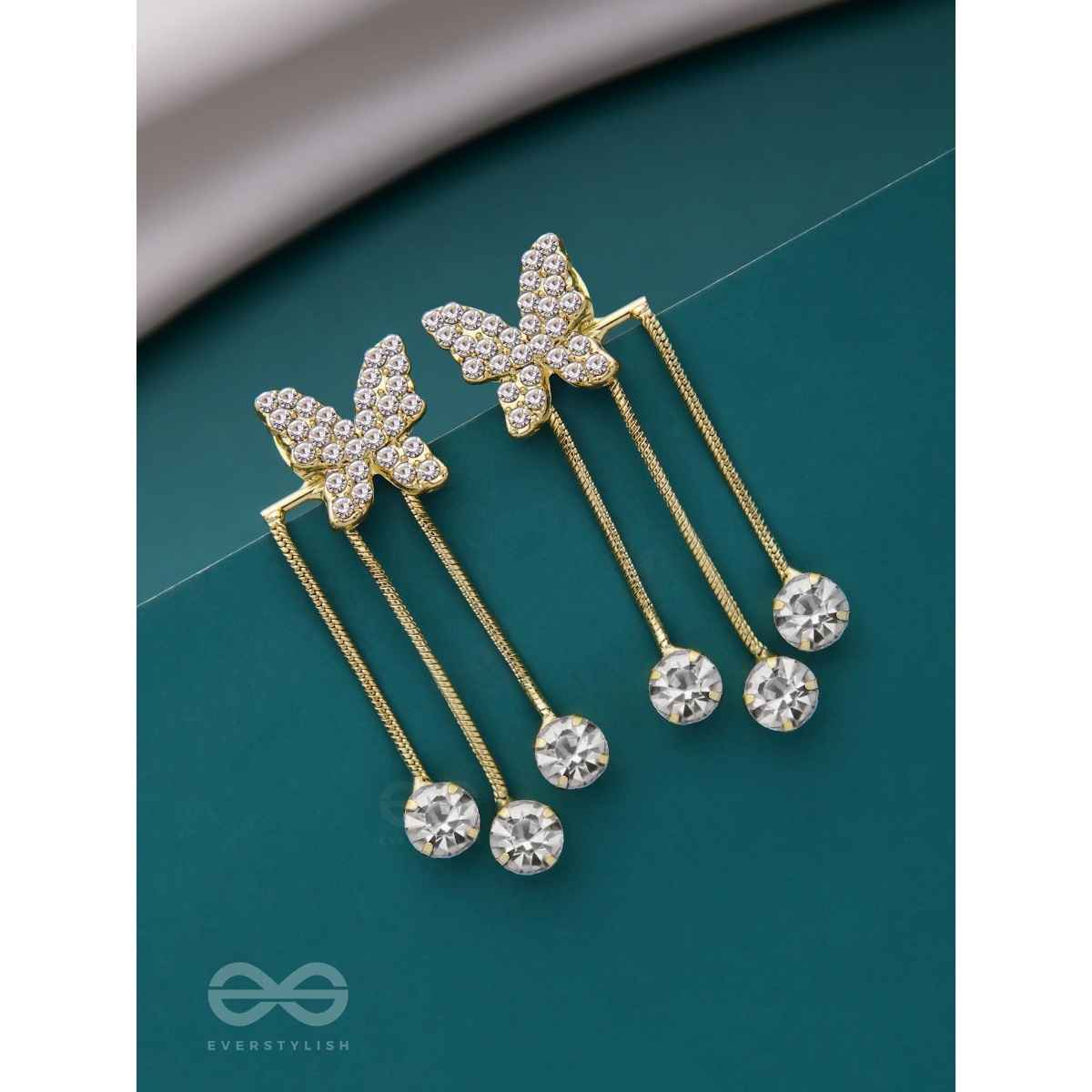 Everstylish Been Winging It - Golden Sparkling Ear Jackets