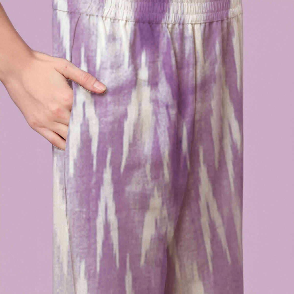 GoSriKi Women's Rayon Blend Straight Printed Kurta with Pant | DEMETER | Onion - L