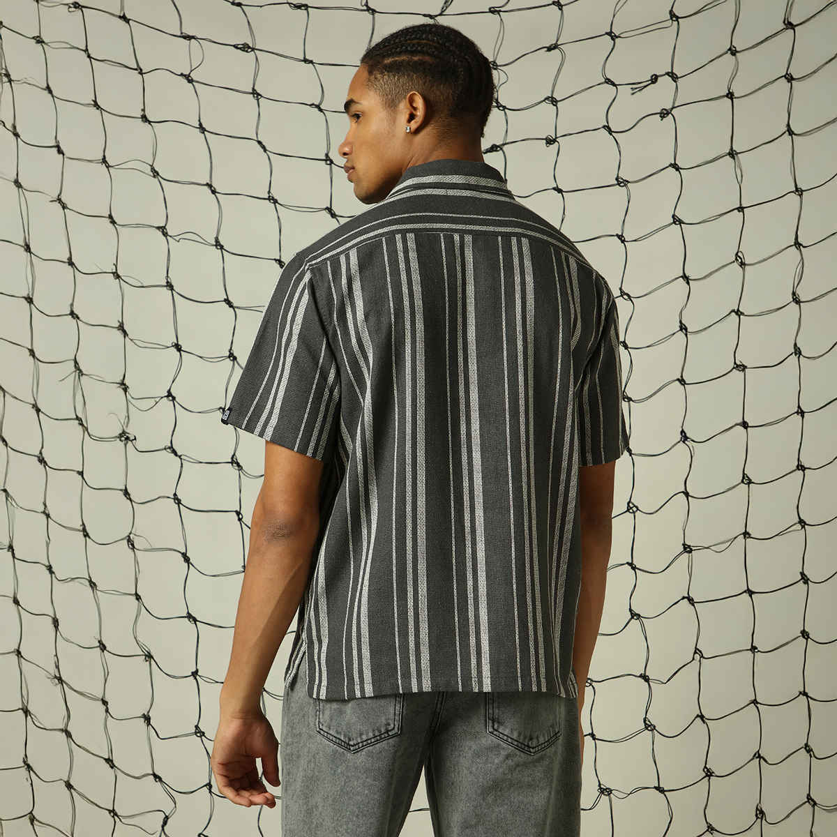 Hubberholme Men's Vertical Striped Relaxed Fit Textured Fabric Casual Shirt | Black - 40