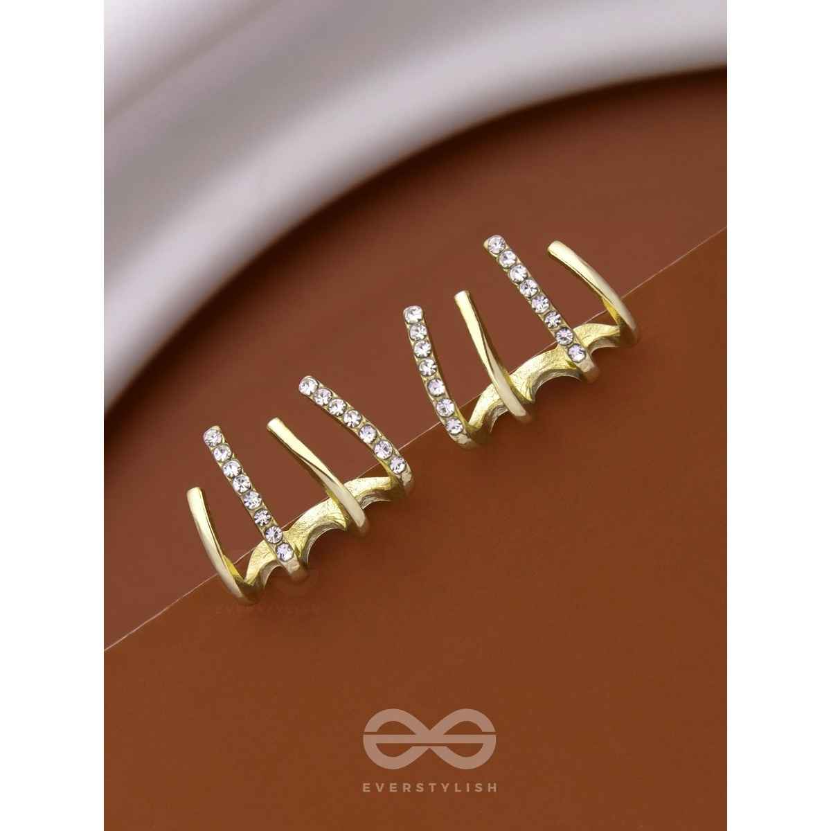 Everstylish Claws of Destiny - Golden Stud Earrings