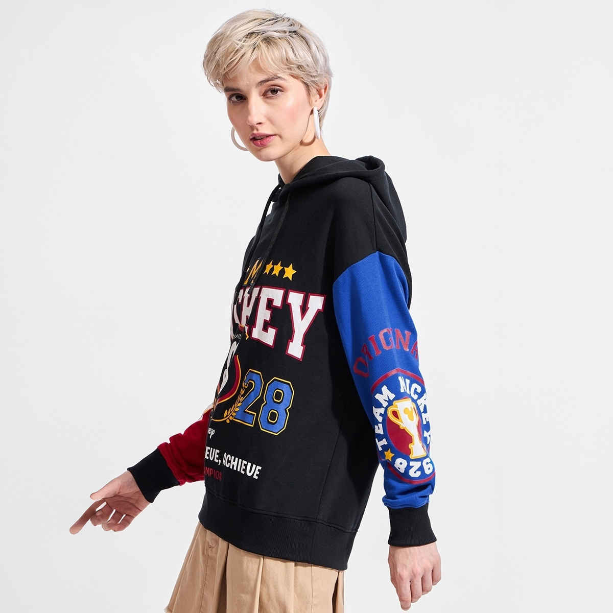 Bewakoof Women's Disney Merchandise Mickey Graphic Printed Oversized Hoodies | Black - S