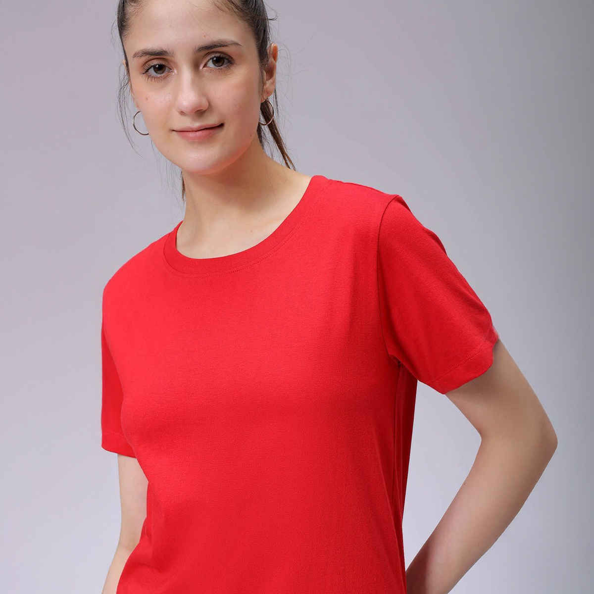 Freehand Women's Casual Regular Solid Crew Neck T-shirt | 0424-Zfhcntee3-02 | Crimson Red - S