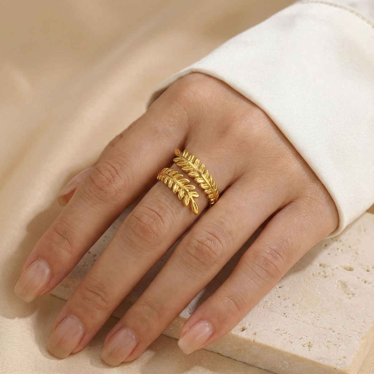 LabelShe Gold-Plated Stainless Steel Contemporary Adjustable Ring | LS-RNG-72210