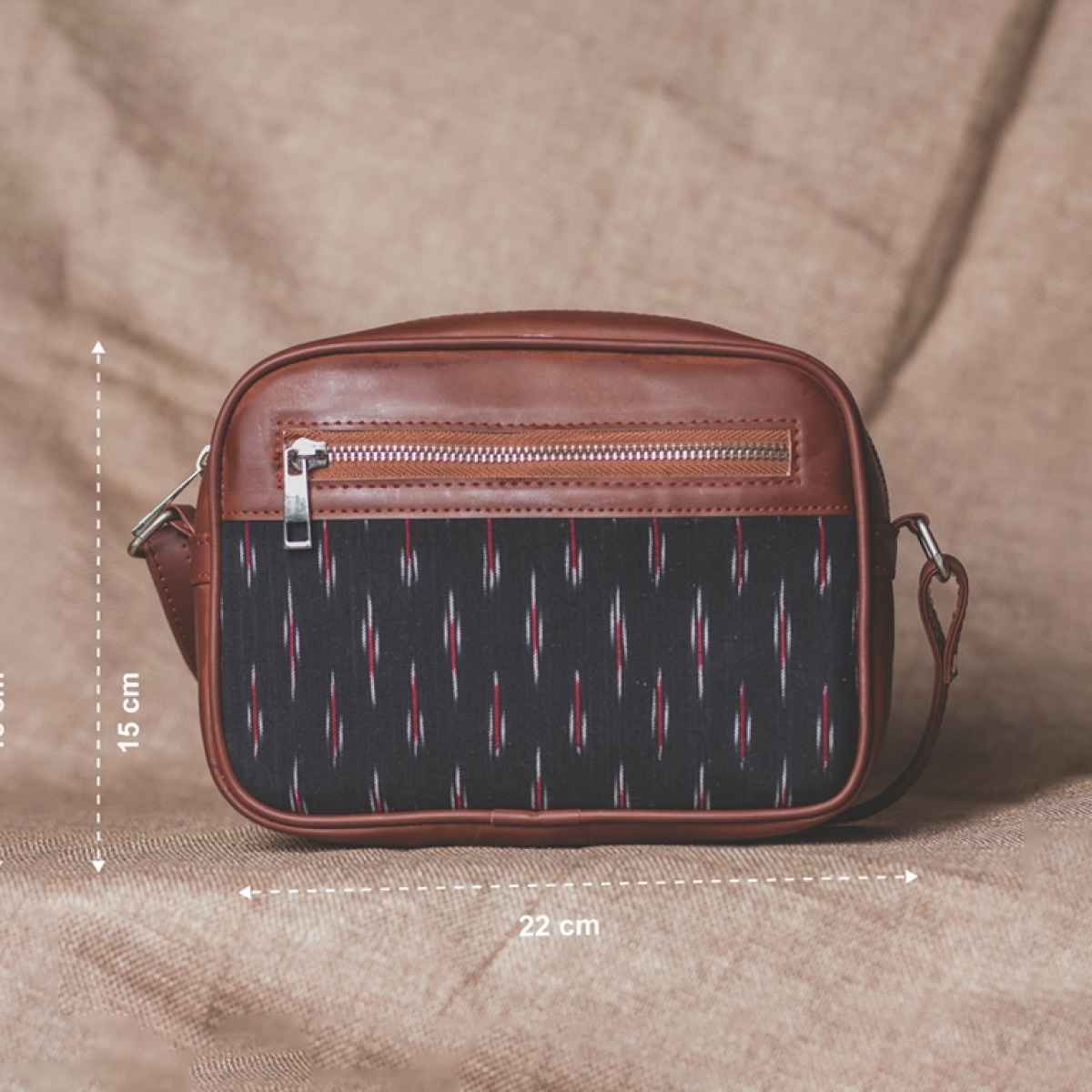 Zouk Women's Abstract Vegan Leather 2.4 L Sling Bag | Black and Red - One Size