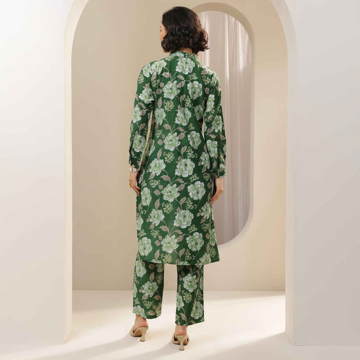 Libas Women's Printed Silk Blend Straight Kurta | 99223 | Green - M