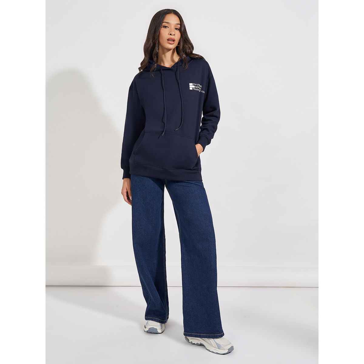 Styli Women Regular Fit Longline Slogan Print Hoodie Navy Blue | S