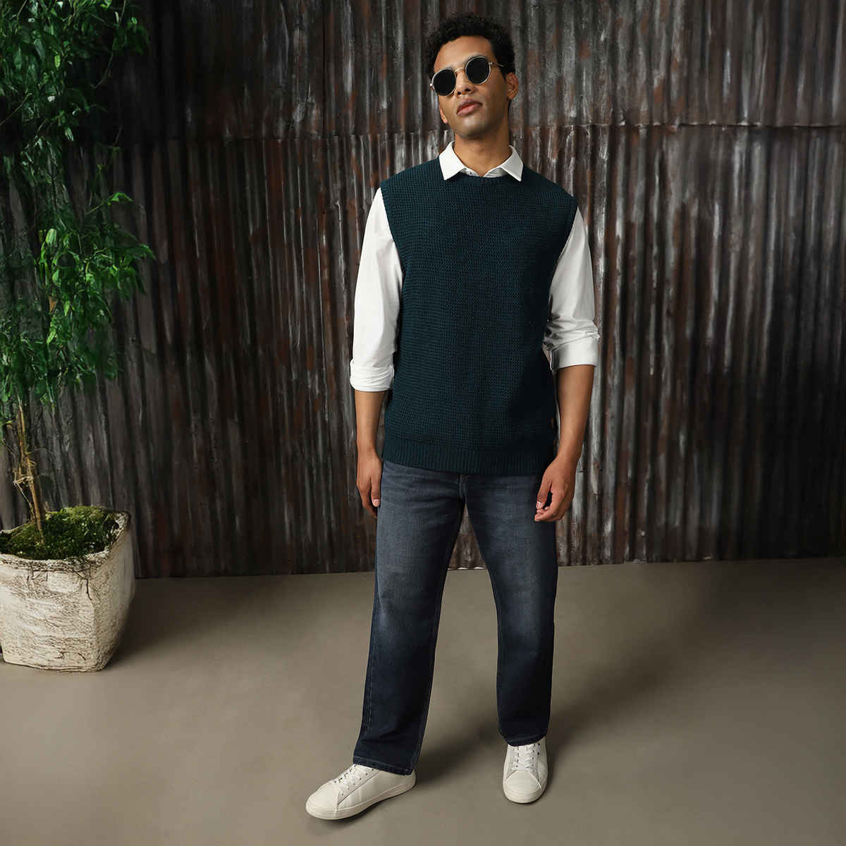 High Star Men's Sleeveless Round Neck Pullover Vest | Blue - XL