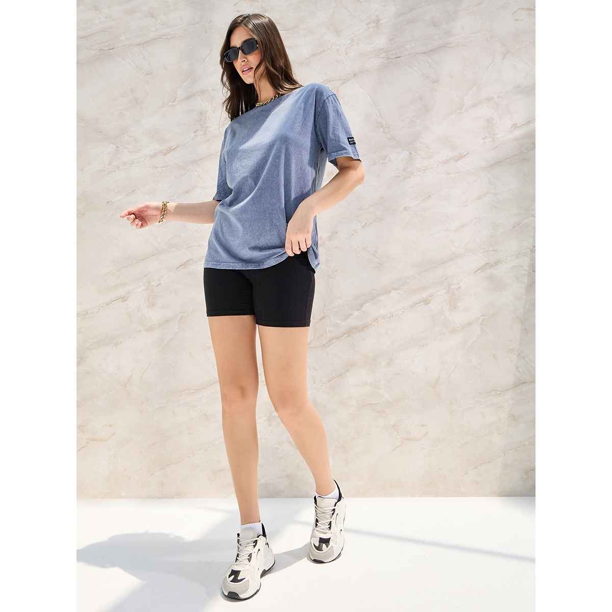 Styli Women's Oversized Acid Wash T-shirt with Badge Detail | Blue - L