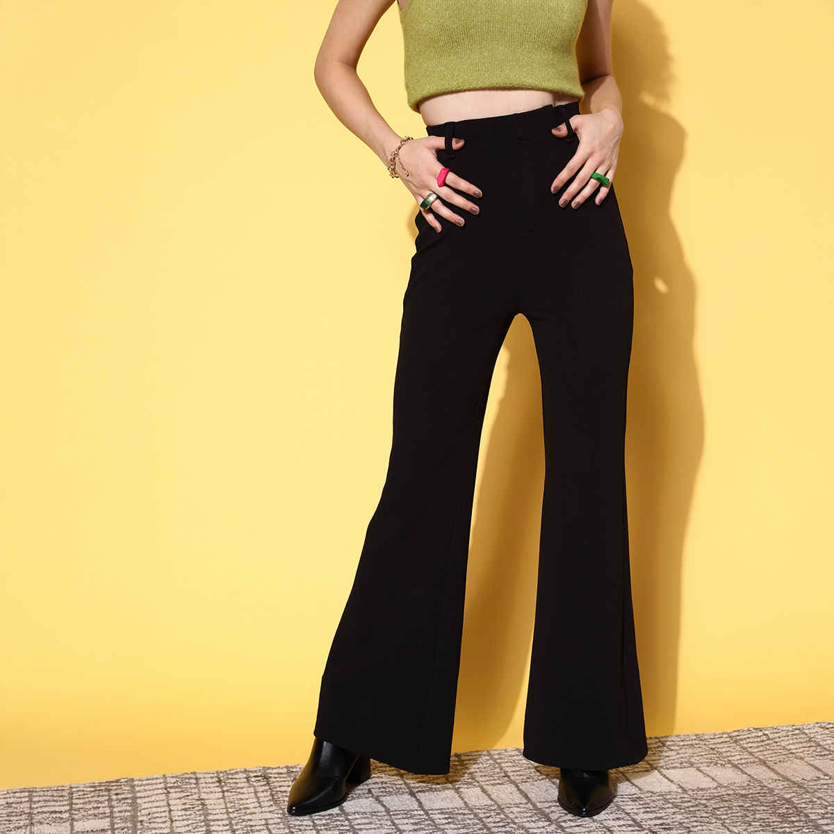 SASSAFRAS Women's Bell Bottom Knitted Pants | Black - L