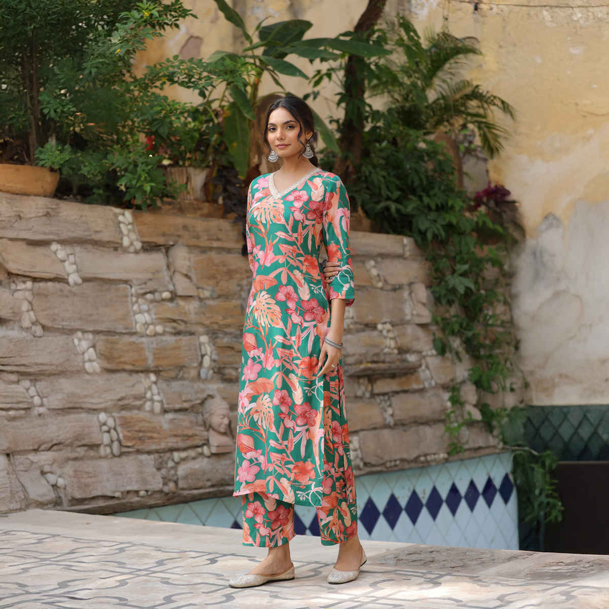 GoSriKi Women's Rayon Blend Straight Printed Kurta with Palazzo | CHINKI | Green - S