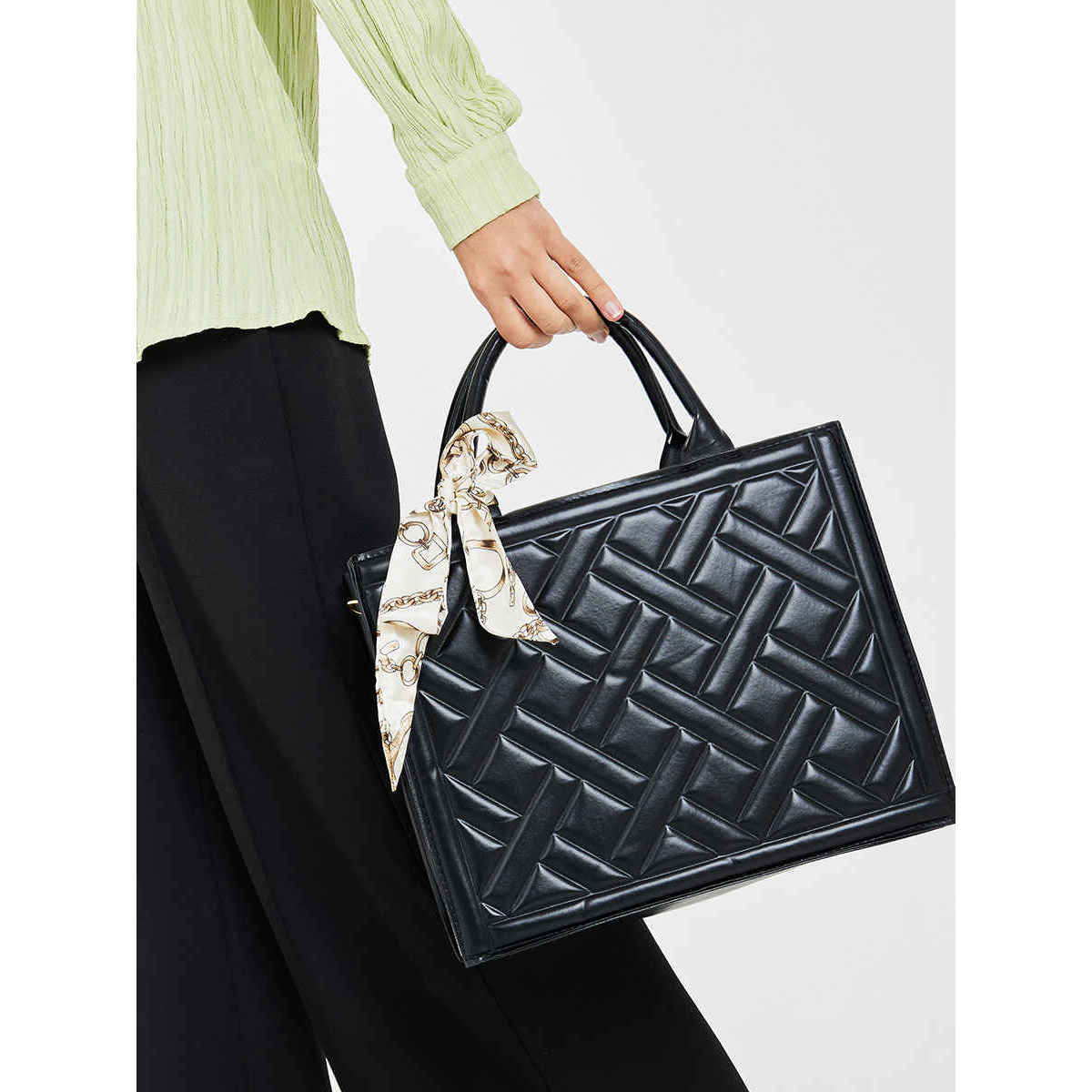 Styli Women's Black Quilted Tote Bag With Tie Up Ribbon Detail